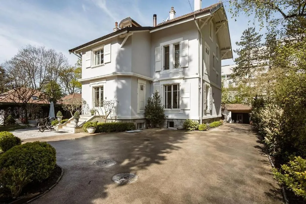 2 Room Apartment, Free Parking And Wifi Genève 0*,